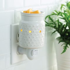 Warmer Wall Plug-in White Hobnail